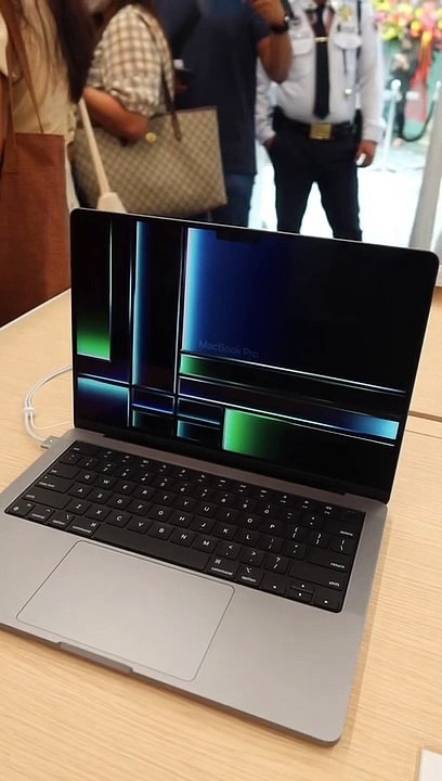 Power Mac Center, Greenbelt 3