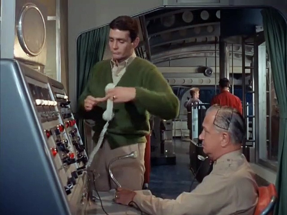 Viaje al Fondo del Mar Temporada 2 Capitulo 13 El monstruo del espacio exterior