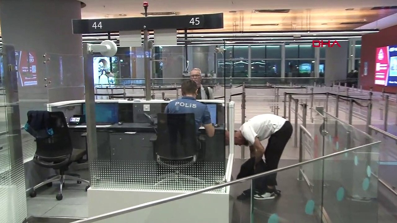 Beşiktaş'a büyük şok! İmza için İstanbul'a gelen Lyanco sakat çıktı