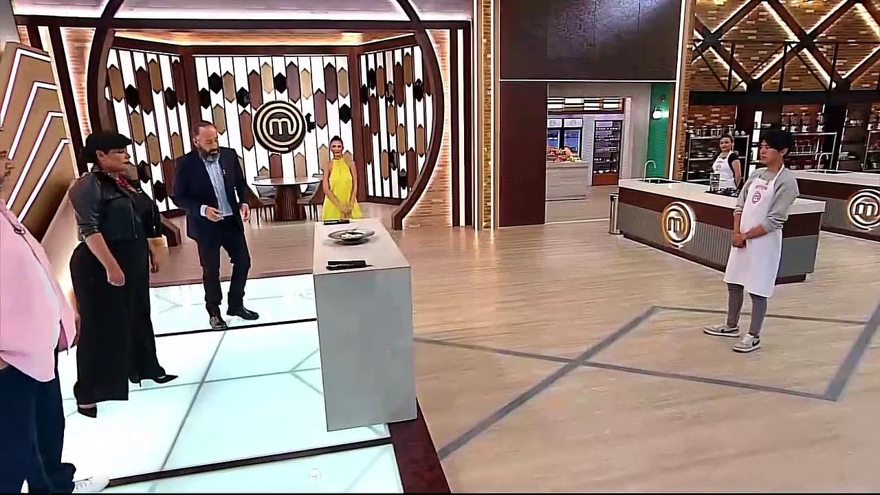 El exceso de confianza traicionó a RuYun cuando intentó conquistar con  una “carbonara abstracta”