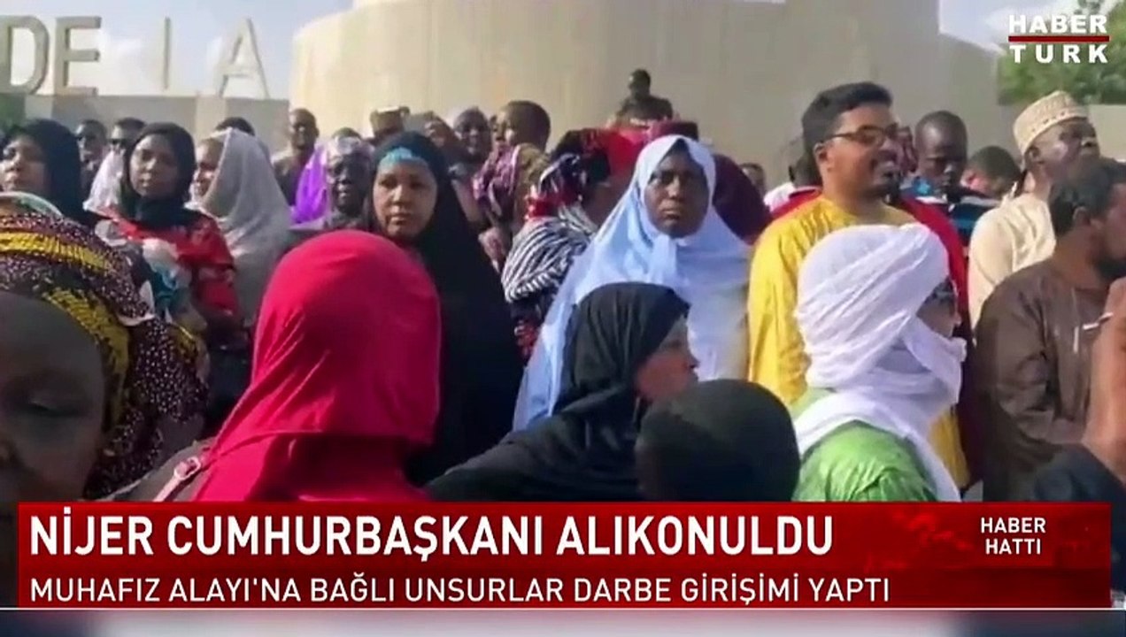 Nijer'de asker yönetime el koydu