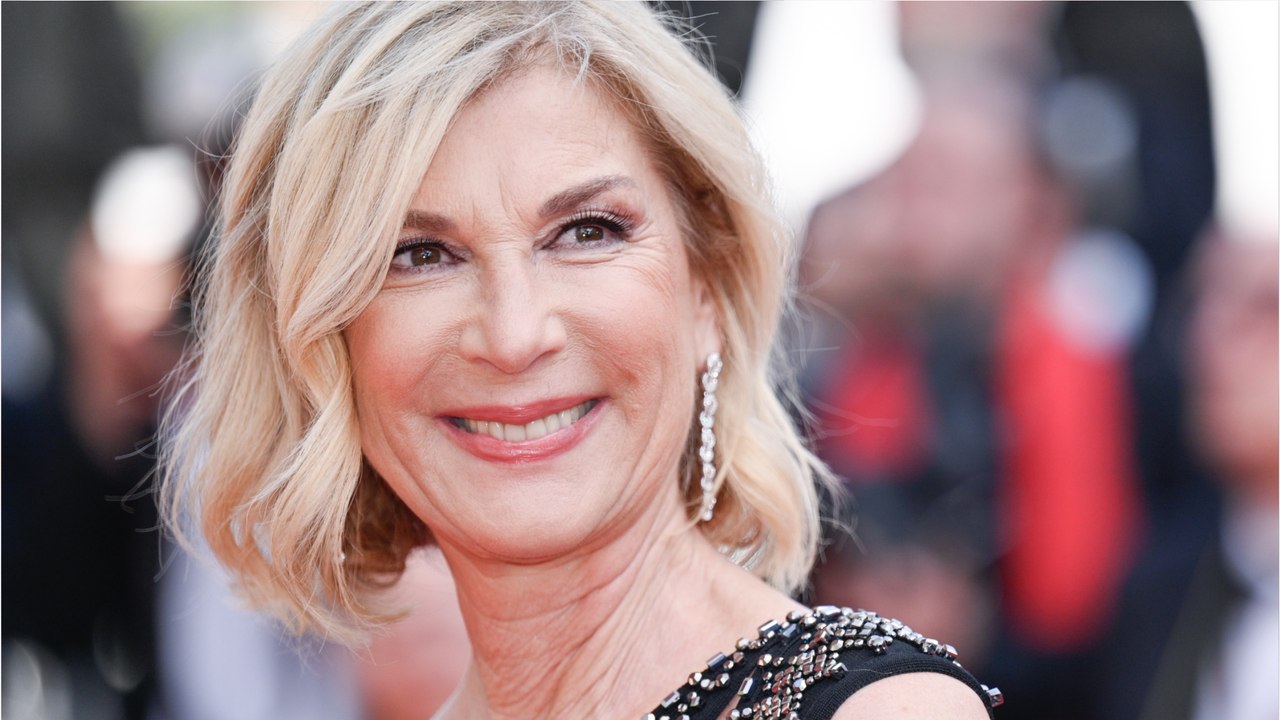 GALA VIDÉO – Michèle Laroque sans filtre sur ses excès passés : “Les médicaments, l’alcool…”