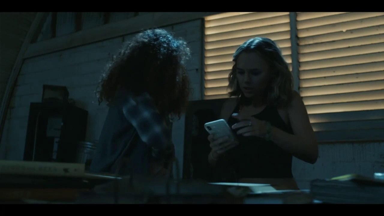 I Know What You Did Last Summer | The group of friends looking fo