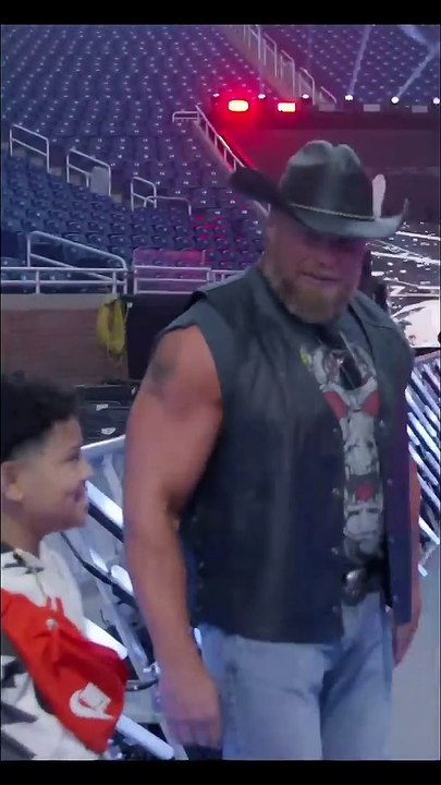 Brock Lesnar dapping Jey Uso's son _HD