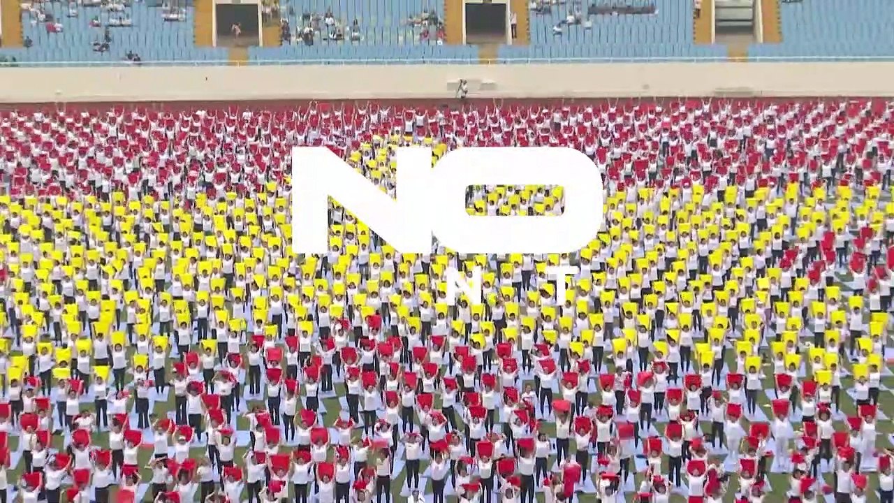 Знамя йоги: в Ханое собрались поклонники древней практики