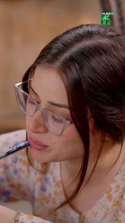 Parhnay Do Mujhe... #shorts #farmeed #viral #pakistanidrama