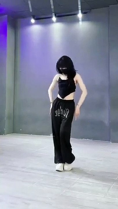 Easy Dance Tutorial for Beginners 💃