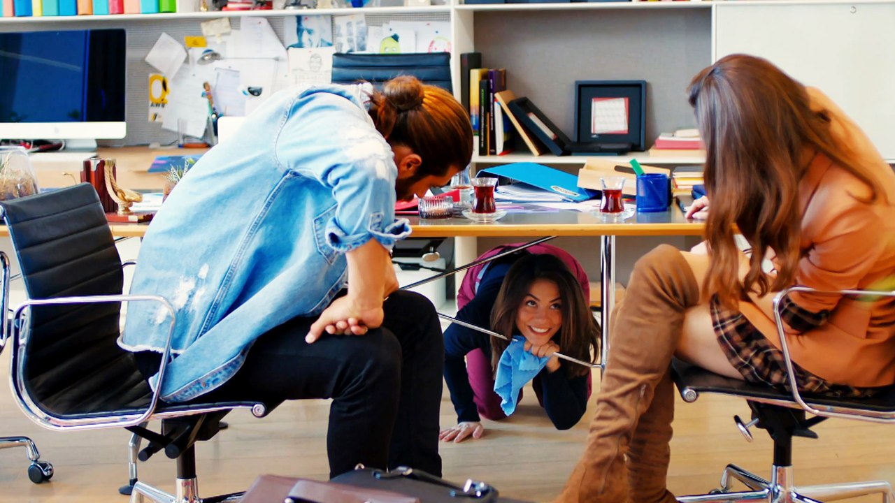 Early Bird - Episode 56 (English Subtitles) | Erkenci Kus