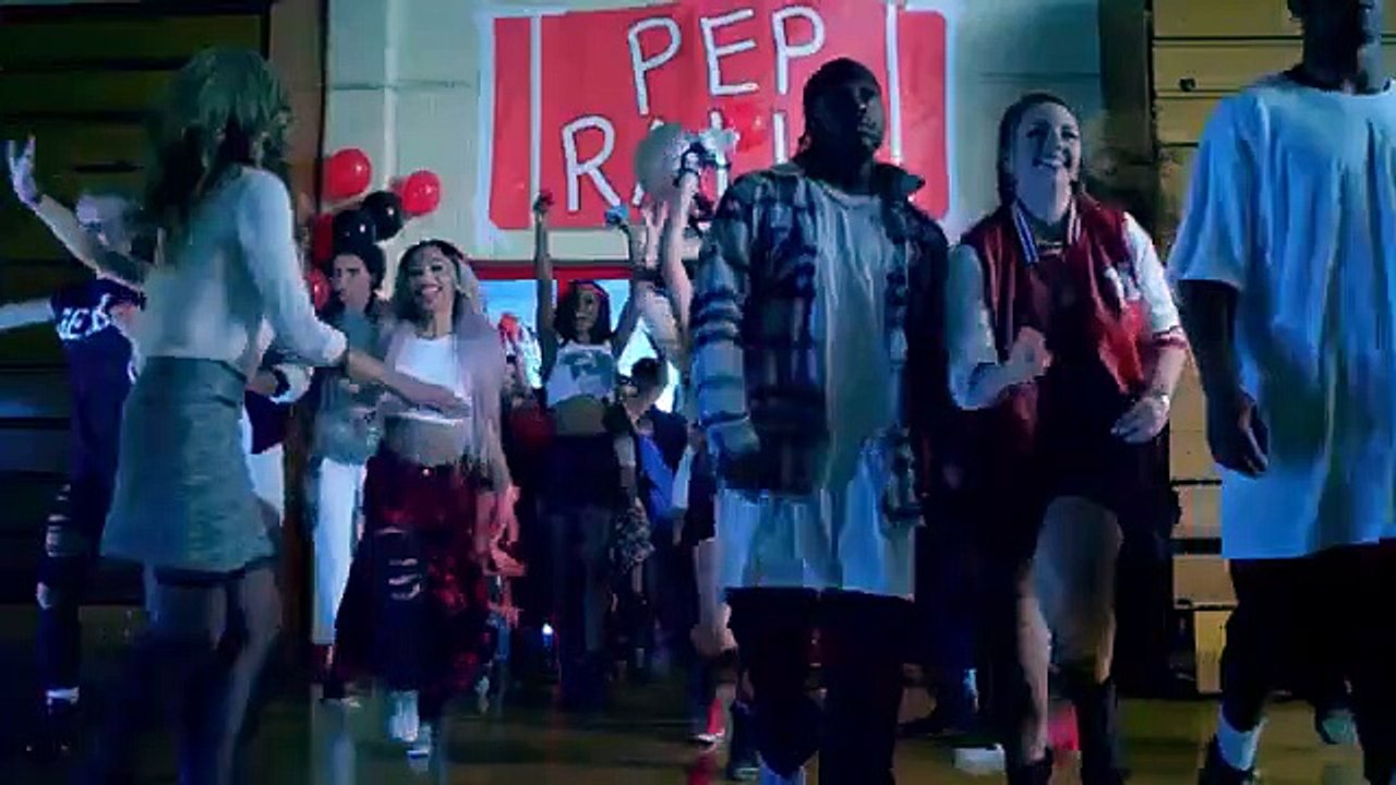 Sexy : le nouveau clip de Miley Cyrus