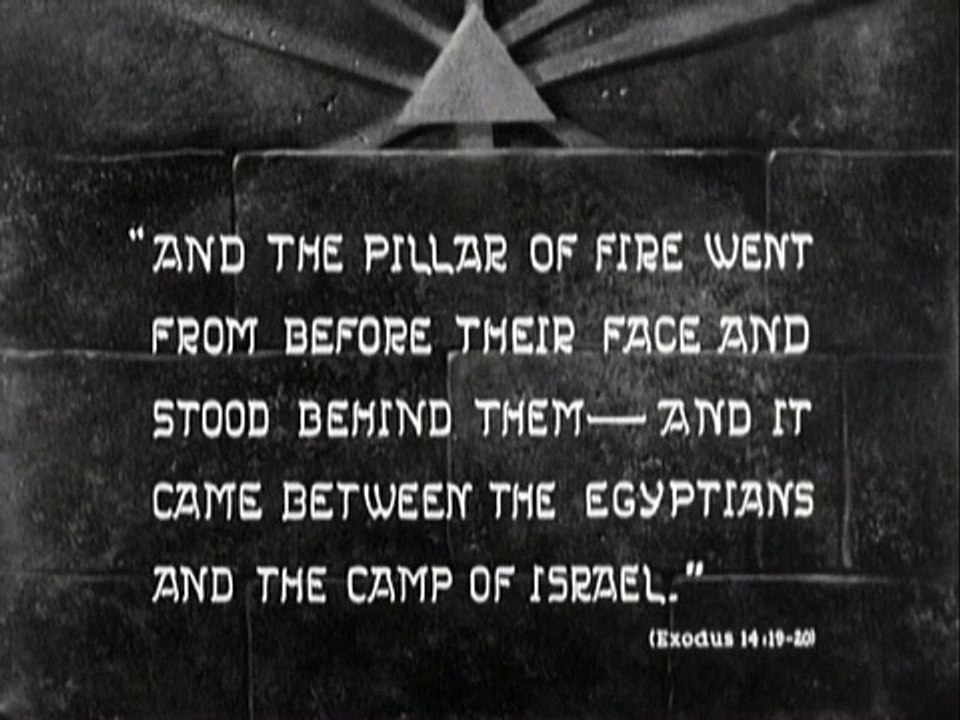 I dieci comandamenti, una clip del film di Cecil B. DeMille