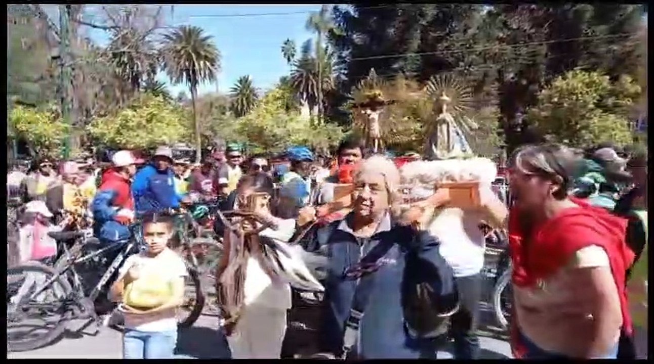 Llegada de los peregrinos a la Catedral en la tarde salteña