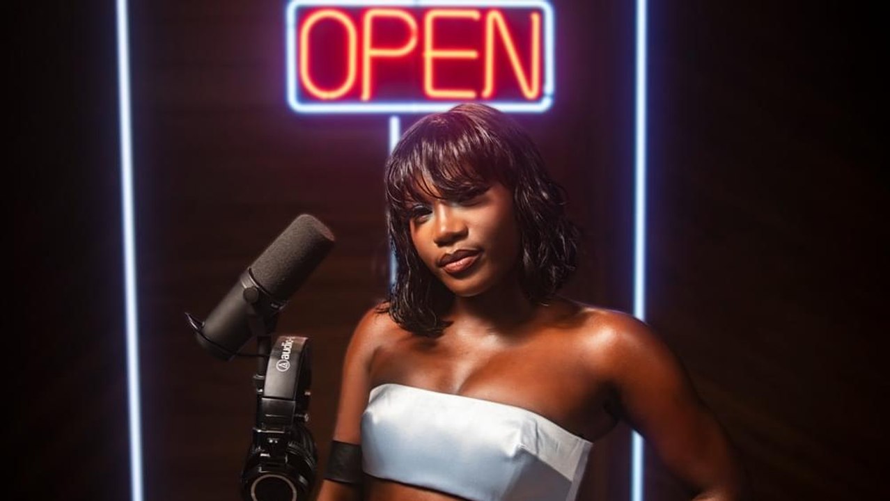 Doechii "Booty Drop" (Live Performance) | Open Mic