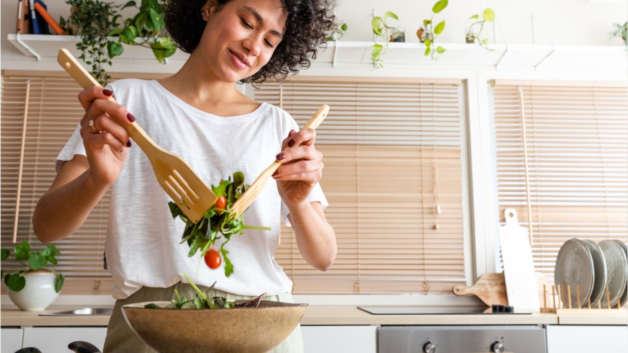 Eating these three foods contributes to ageing, as per neuroscientist