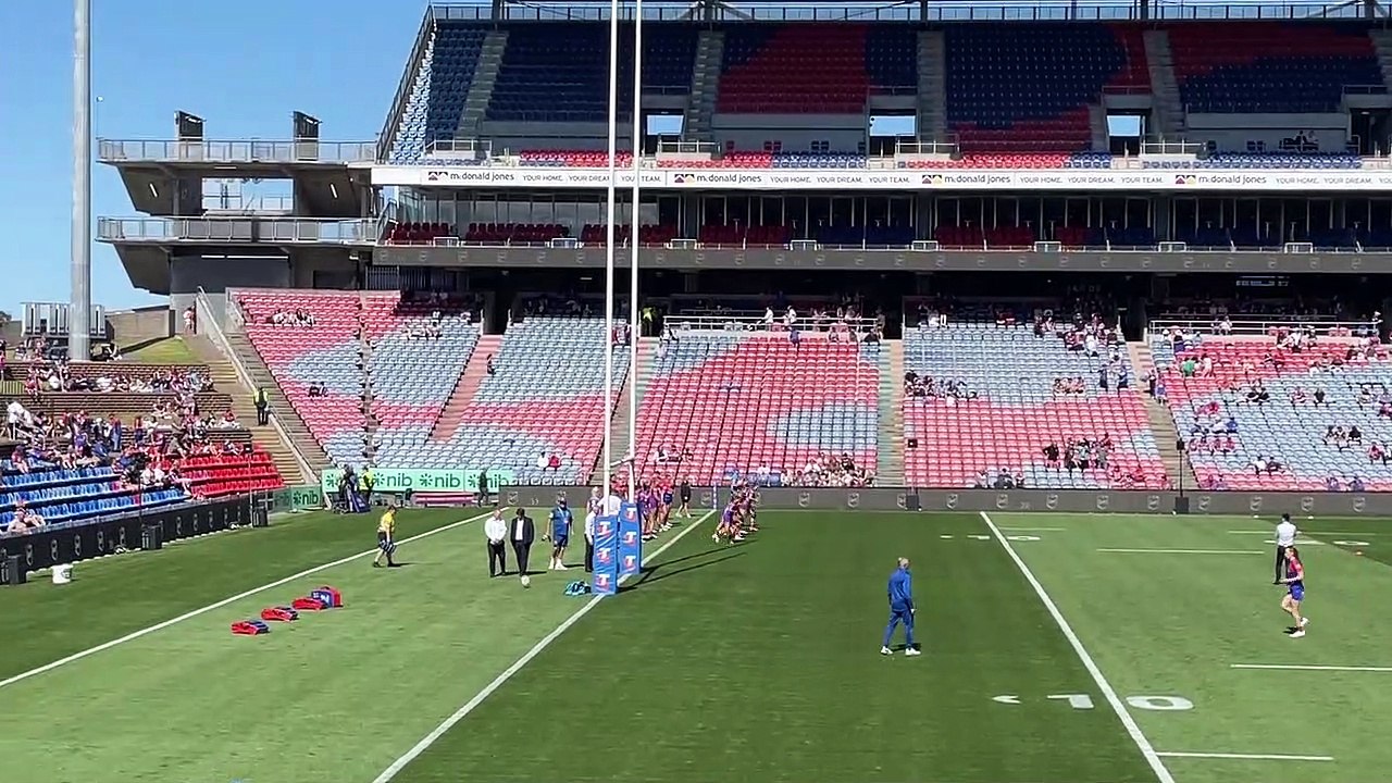 WATCH: Knights warming up for NRLW semi-final with Brisbane