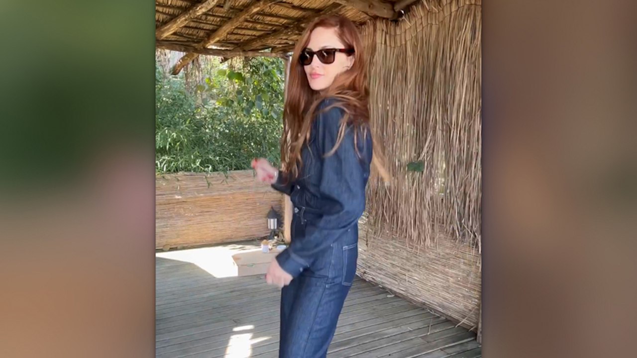 Güzel oyuncu Mine Tugay yine takipçilerini büyüledi