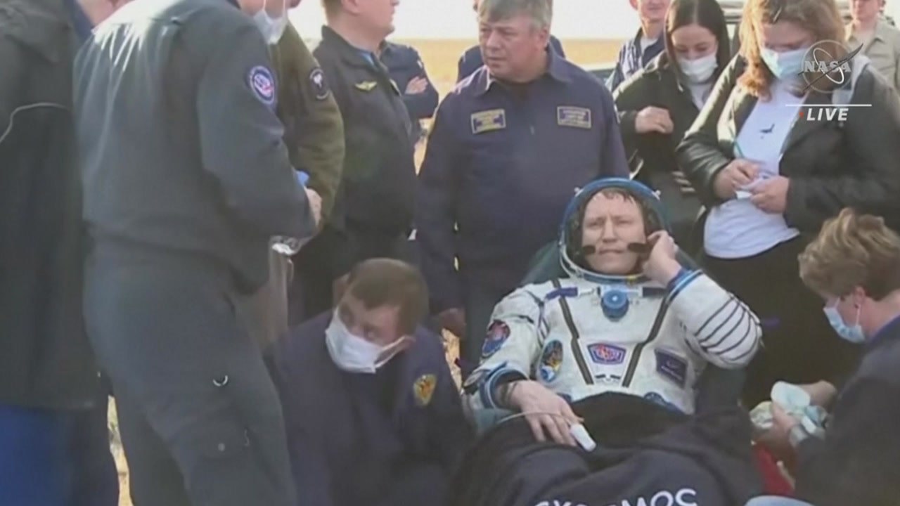 美 비행사, 우주선 고장으로 '뜻밖의 최장기' 체류 뒤 지구 귀환 / YTN