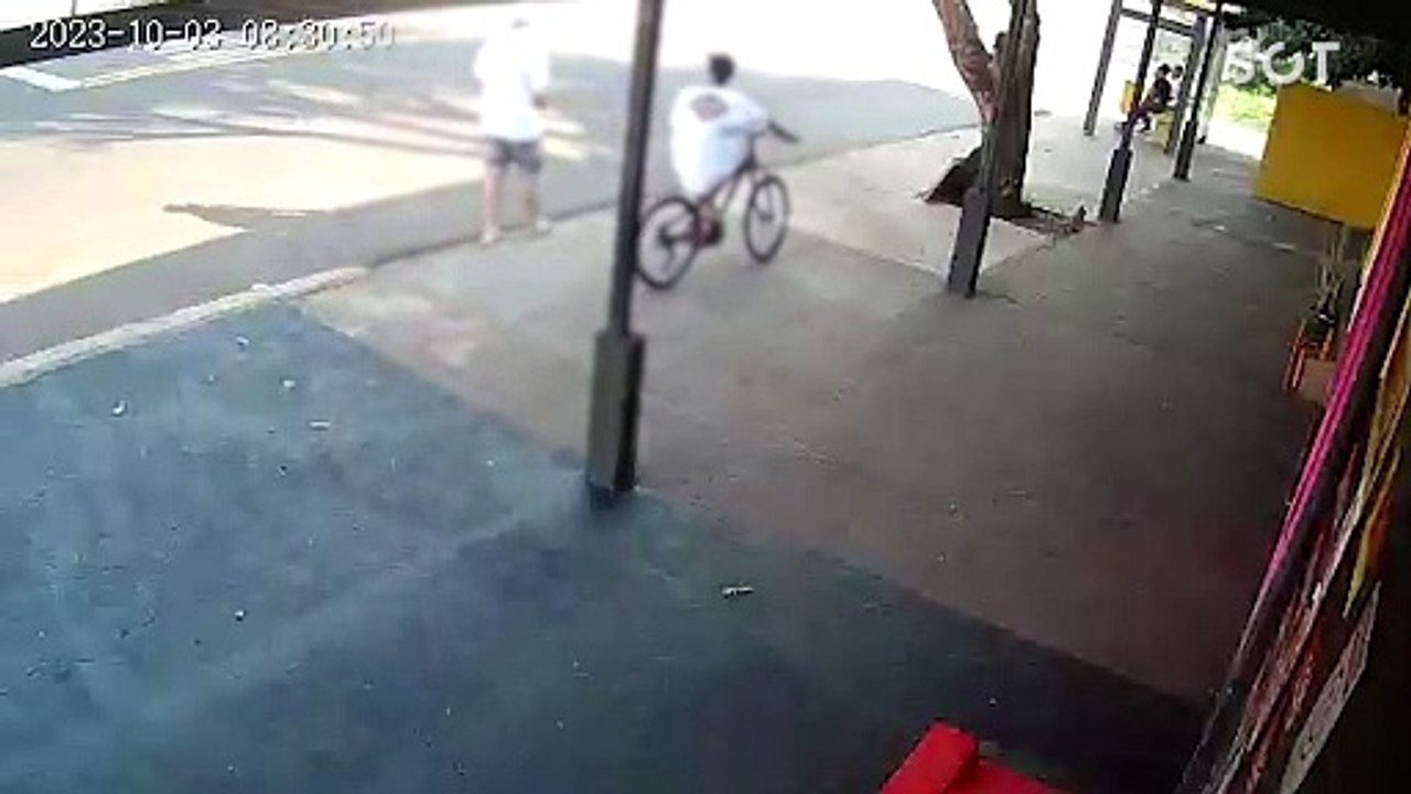 Câmera de segurança no bairro 14 de Novembro