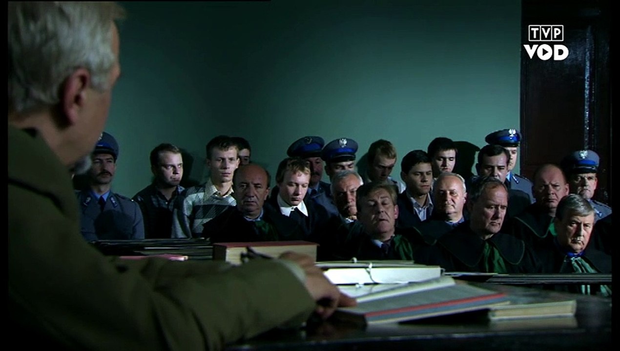 Oskarżeni.  Śmierć sierżanta Karosa