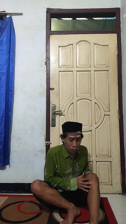 Berchanda berchanda #feedshorts #funny #semangka #comedyfilms #shortsfeed #lucu #comedymovies