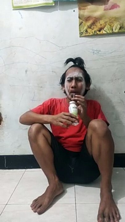 Minum susu sama sapi #feedshorts #funny #comedy #shortsfeed #shortsvideo #shortsviral #komedi