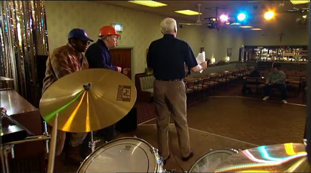 phoenix nights season one episode one