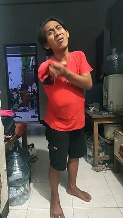 Aduh tangan ku ilang #feedshorts #funny #comedy #shortsfeed #shortsvideo #shortsviral #komedi