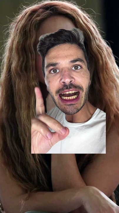 SHAKIRA LE SEUM CONTRE PIQUE 