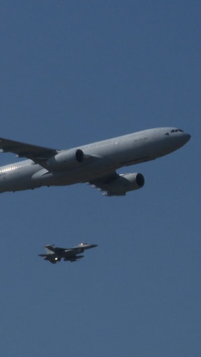 김정은 두려워한 랩터 공개…F-22∙B-52 한반도 띄운 美 속내