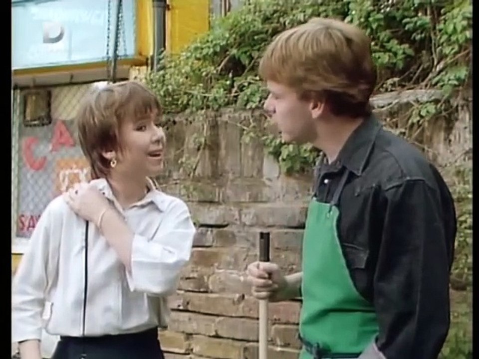 Nineties Eastenders (26th June 1990)