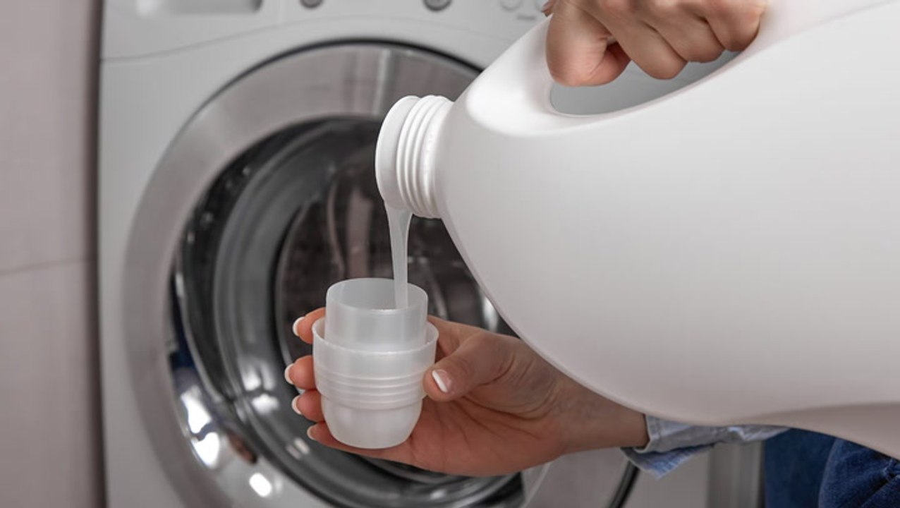 How To Use Bleach In Laundry The Right Way