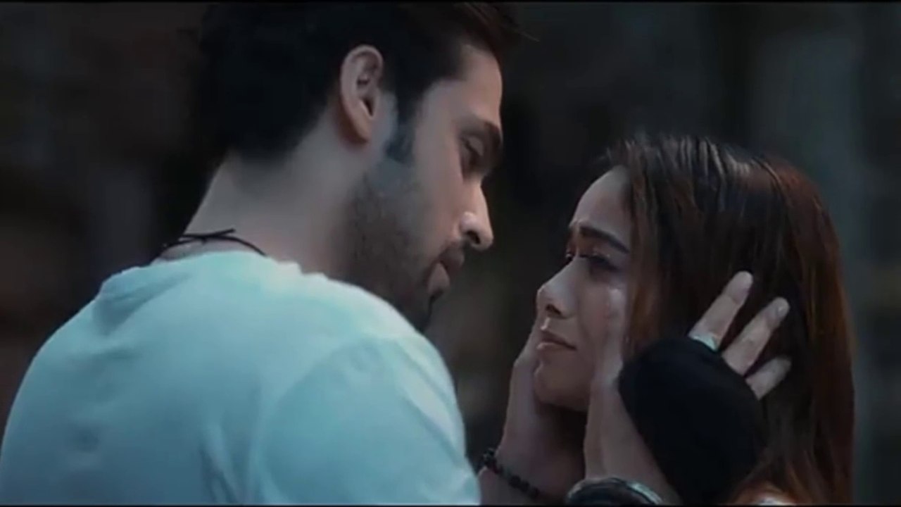 BAARISH KE AANE SE_,SHREYA GHOSHAL,TONY KAKKAR_,MANISHA RANI,PARTH SAMTHAAN_,ADIL SHAIKH_,BHUSHAN K,
