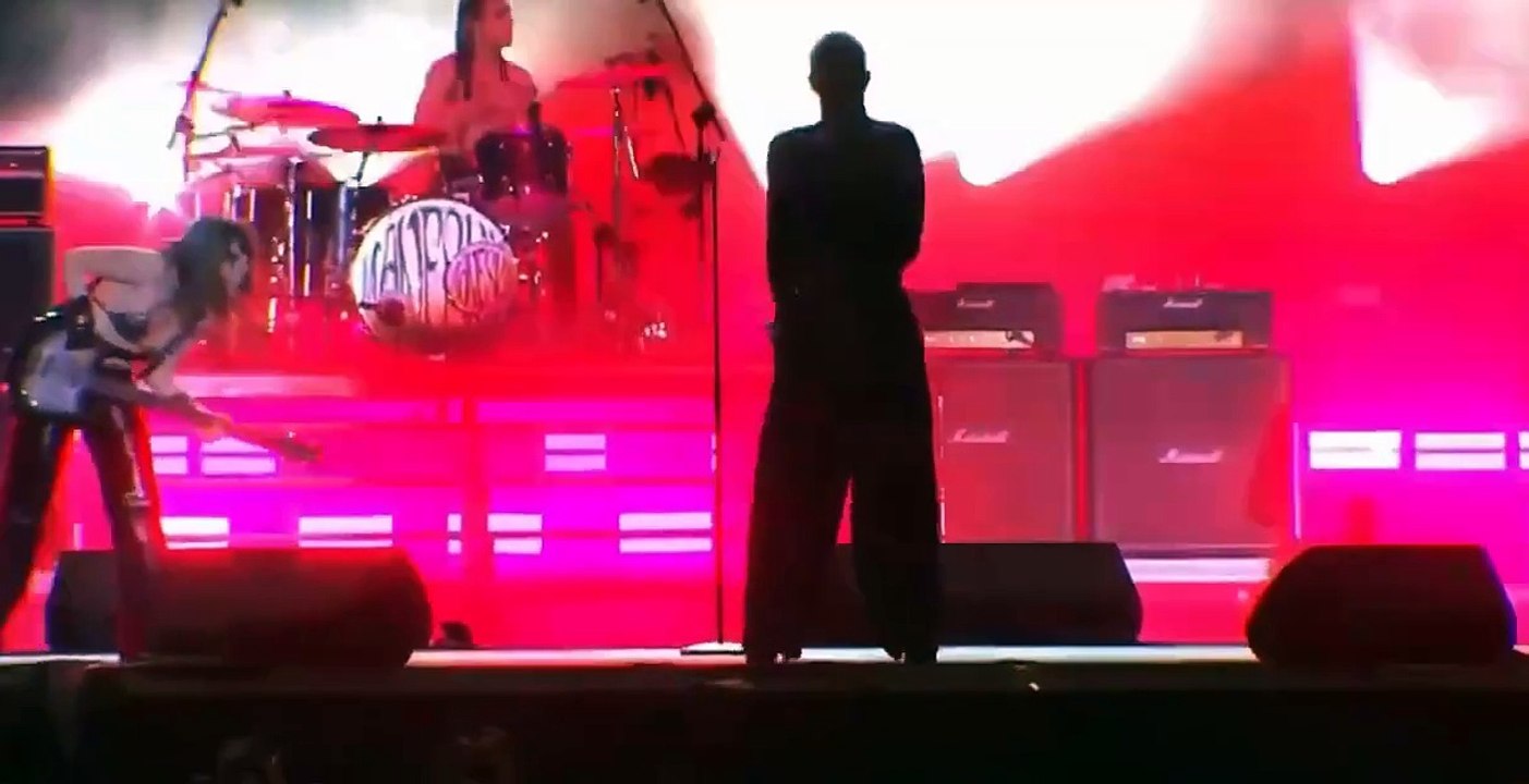 Maneskin chante "Baby Said" en live