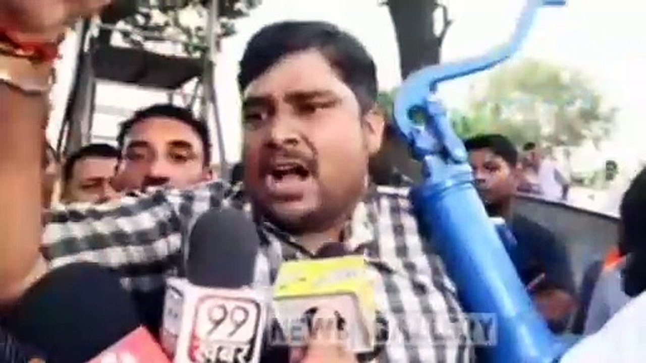 Pakistani Reaction On Indian Movie