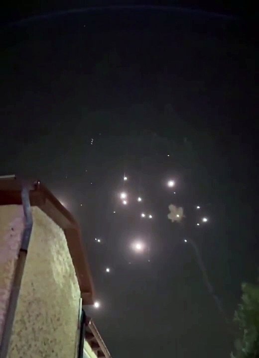 سماء حيفا قبل قليل