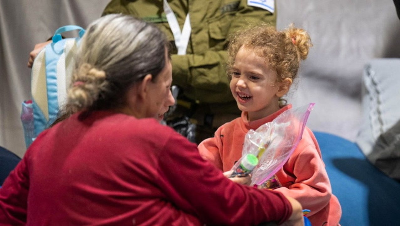 Hostages and prisoners released amid cease-fire in Gaza