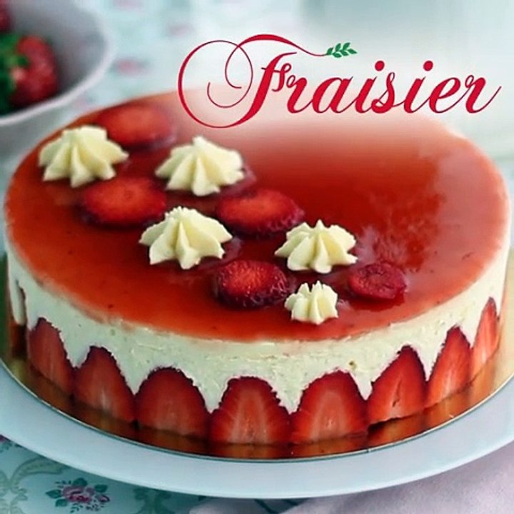 Fraisier cake (step-by-step recipe)