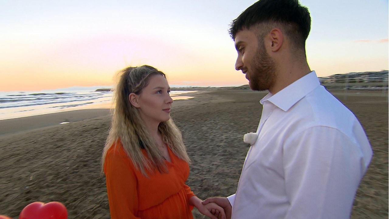 Loredana Wollny und ihr Servet wagen sich an die "Entweder-Oder-Challenge"