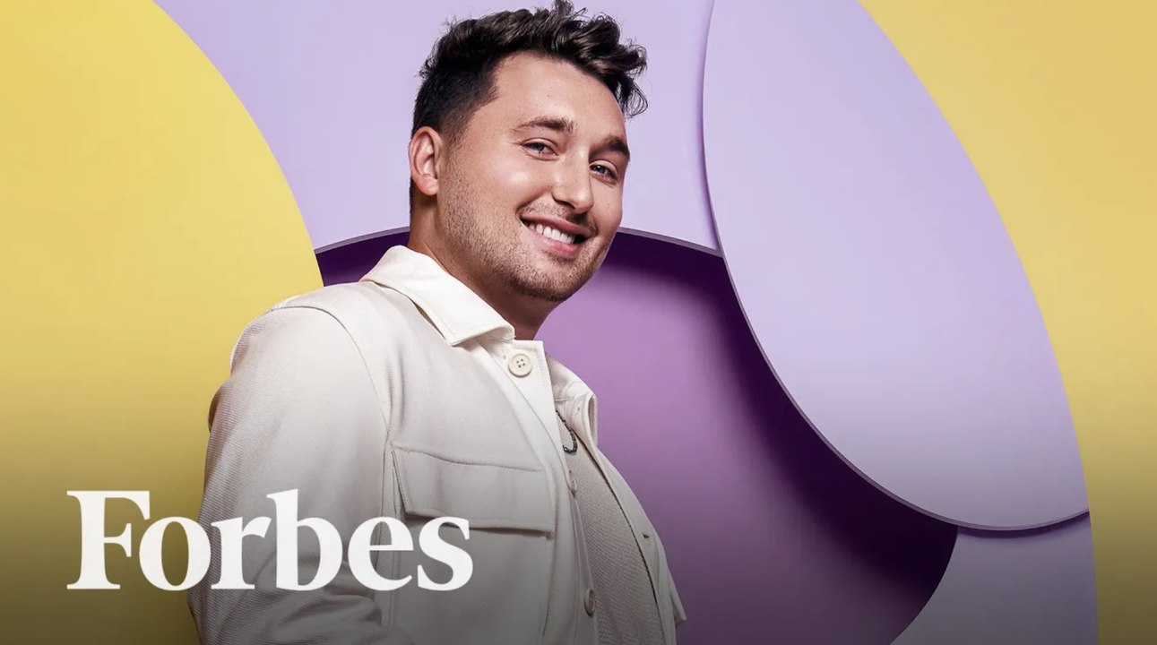 This Gamer Made Millions By Ditching His Nursing Career To Start His Own Company (1)