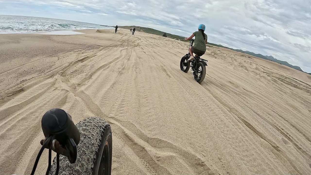 Bici en arena - GoPro Hero 12 Black
