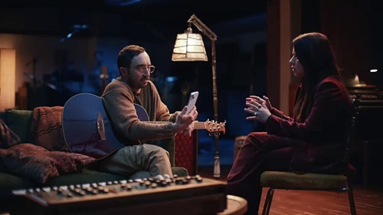 iPhone 15 - Camera Album Cover