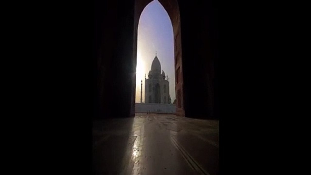 تاج محل من الداخل