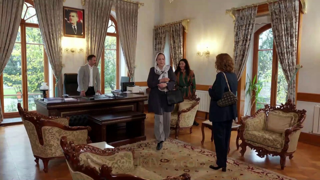 Khanevadeh-SUB-E24 ( Farsi SUB )