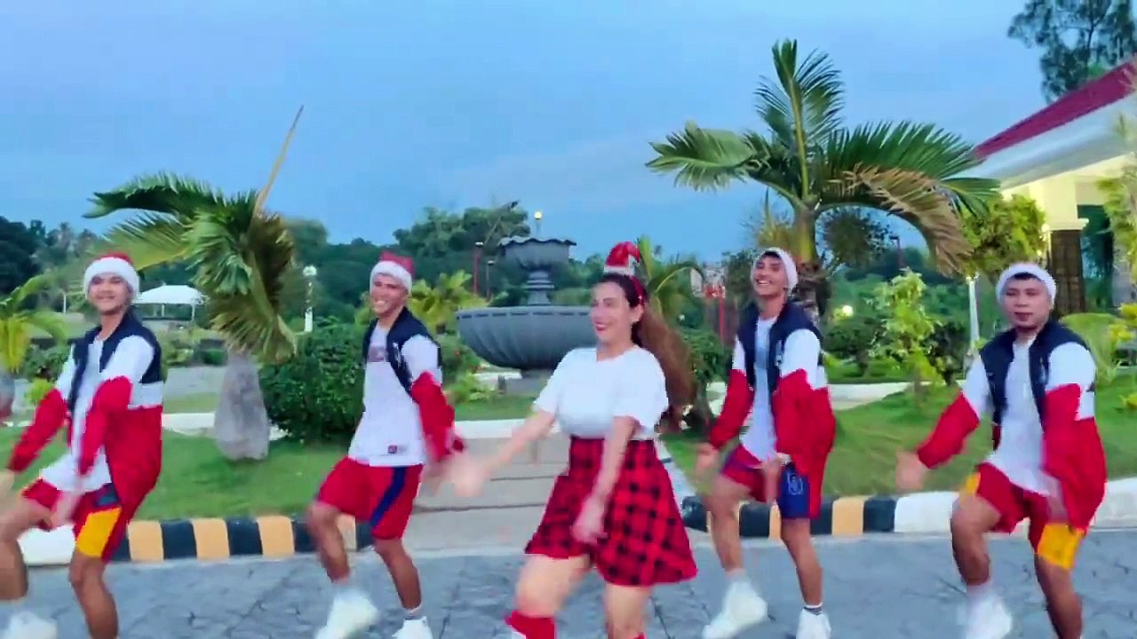 Join the Festive Fun: Christmas Dance 2023 & Medley Celebration 🎄