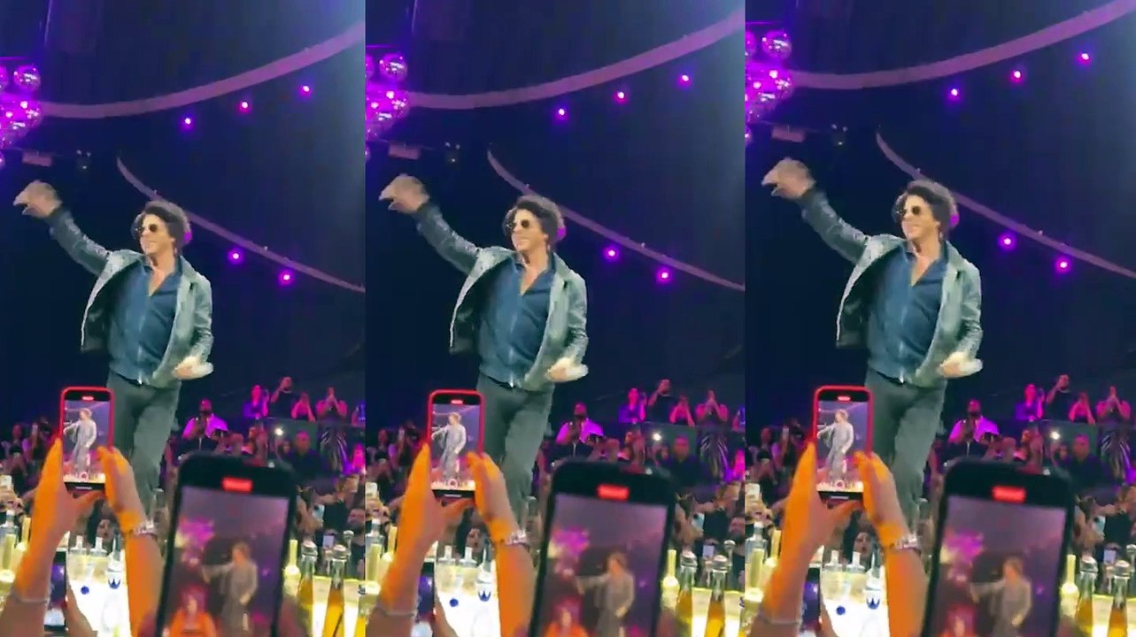 Shah Rukh Khan grooves to Chaiyya Chaiyya, Lutt Putt Gaya during Dunki promotions in Dubai