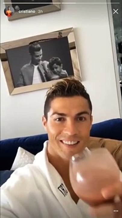 رياكشن رونالدو يشرب شراب شوكولاتة (بجوده عاليه HD_ ميمز)(720P_HD)