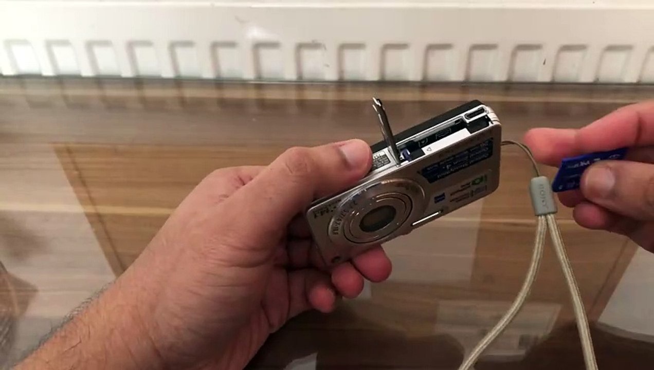 How to INSERT a 1GB Memory Card into Your Sony Camera | New