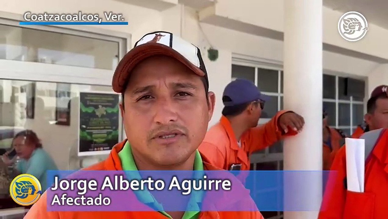 Trabajadores en Coatzacoalcos exigen a compañía su aguinaldo