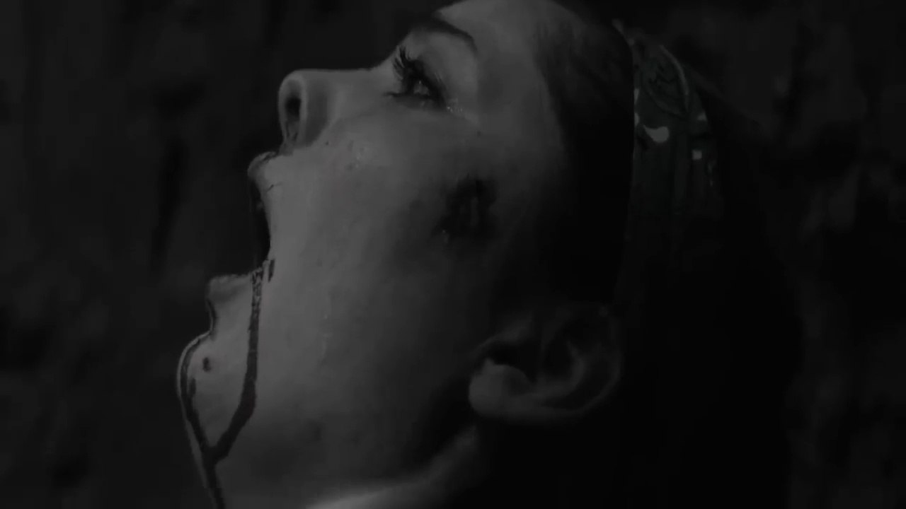 اقوي فيلم رعب ممكن تشوفة ممنوع لأصحاب القلوب الضعيفة !   - ملخص فيلم رعب nobody sleep in the wood