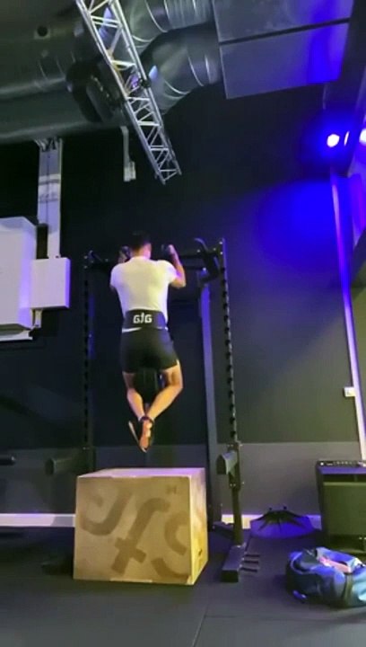 Exercice de musculation très douloureux