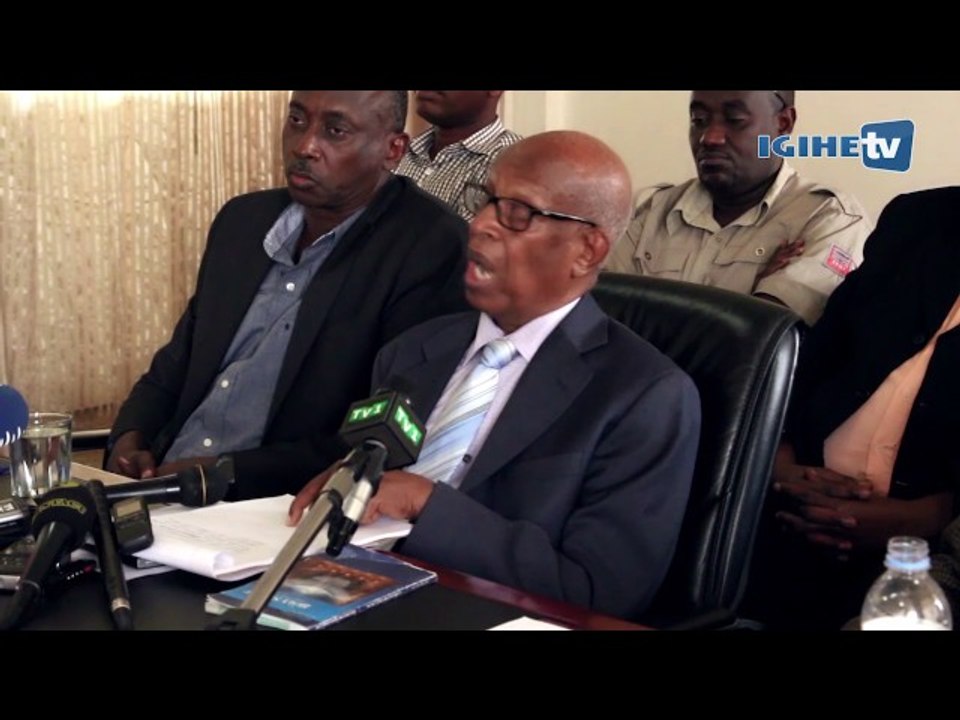 Umwami yimikwa n'Abanyarwanda, ibindi ni amafuti - Ezra Mpyisi